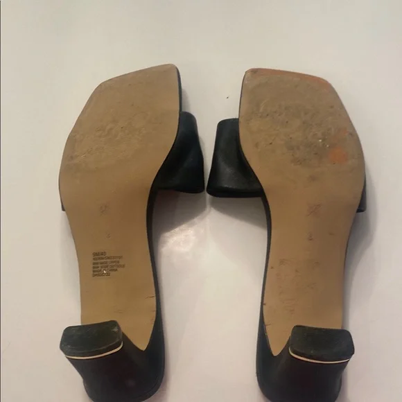 BCBG Generation black slide heels. Worn twice. Size 9. - Picture 4 of 6